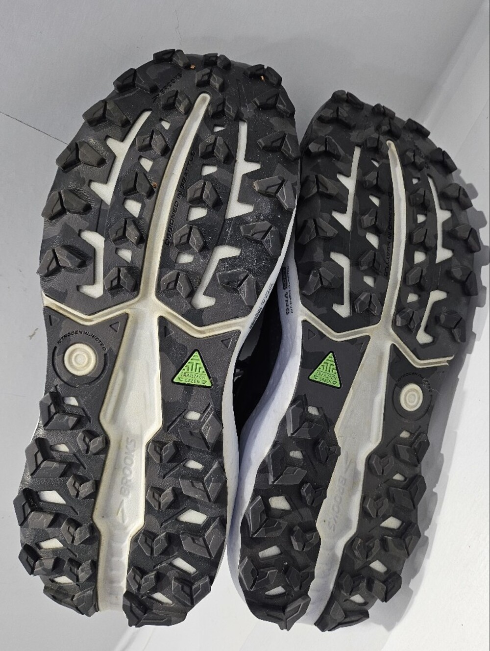 BROOKS MEN'S CALDERA 8 ATHLETIC TRAIL RUNNING SHOES SIZE 9.5D - Picture 12 of 14